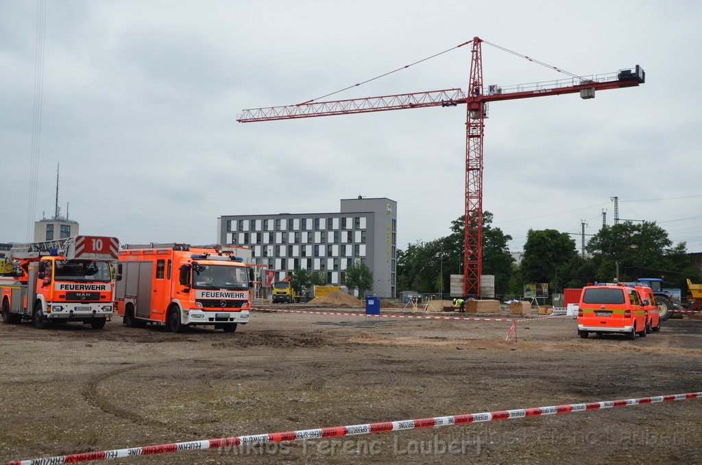 Erster Spatenstich Neues Feuerwehrzentrum Koeln Kalk Gummersbacherstr P047.JPG - Miklos Laubert